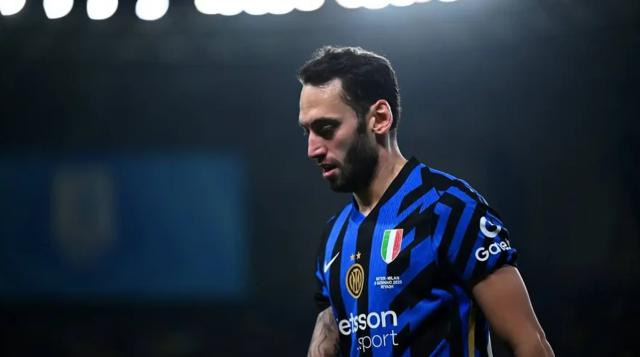 1751371324636032529.png calhanoglu.png