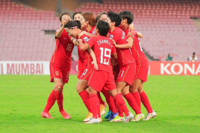 开云体育-女足夺冠历程:低开高走渐入佳境 3度逆转两度绝杀