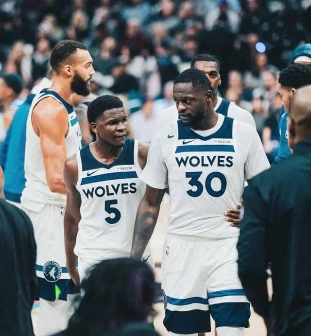 开云-森林狼3亿豪阵夺冠无望？2操作名为补强实为埋雷 苦了华子一个人|兰德尔|唐斯|戈贝尔|爱德华兹|篮板球_新浪体育_新浪新闻