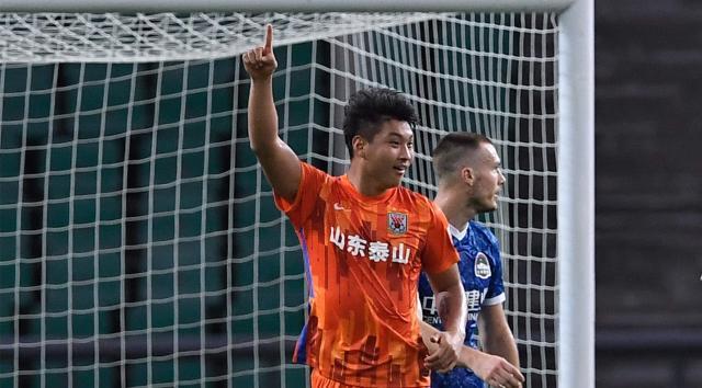 开云-【中超】郭田雨双响 泰山2比1沧州夺第一阶段头名